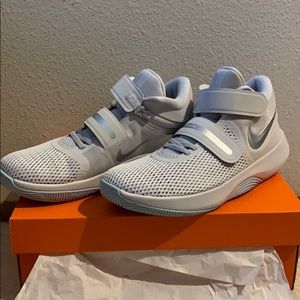 Nike Air Precision 2